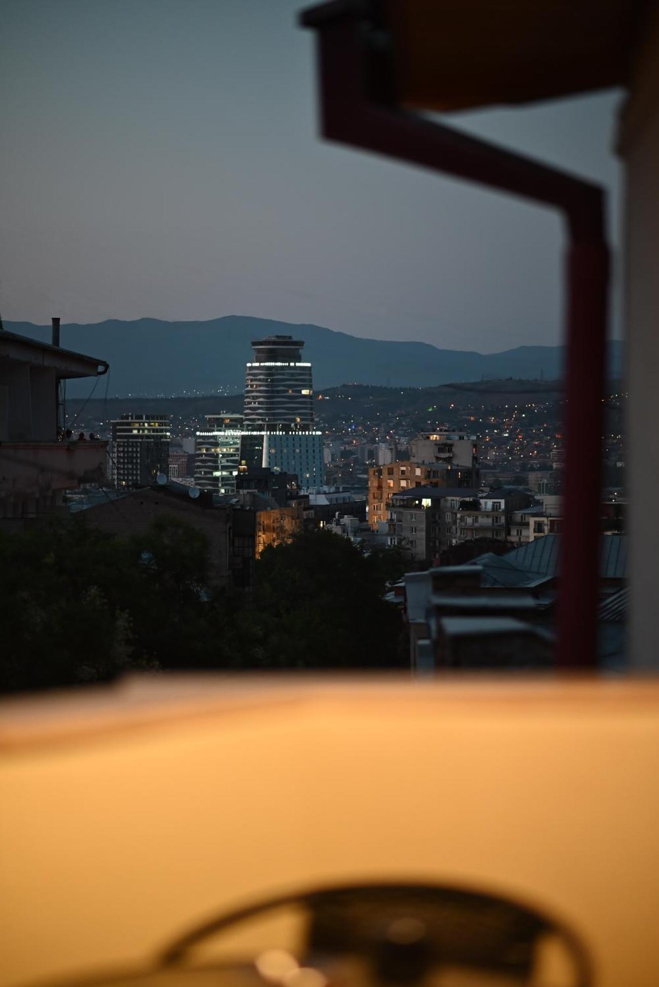 Hotel Well Inn Tbilisi Eksteriør billede
