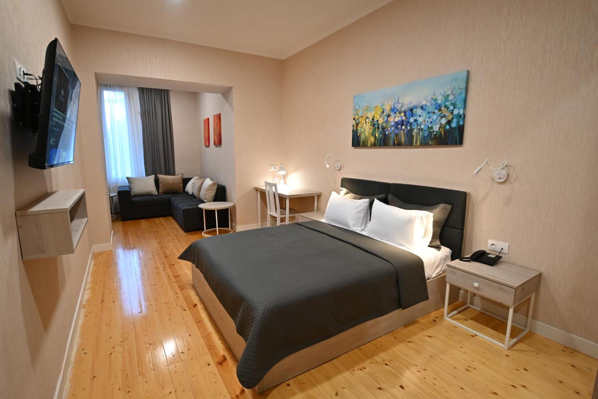 Hotel Well Inn Tbilisi Eksteriør billede